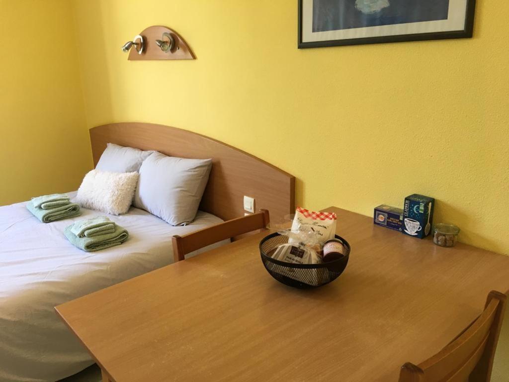 Studio très bien situé, belle vue, parking privé Bagnères-de-Bigorre Extérieur photo