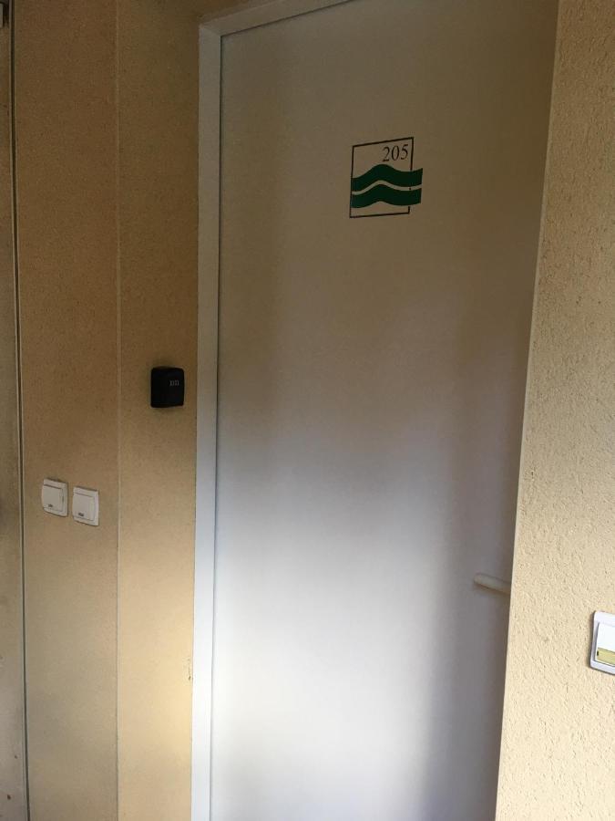 Studio très bien situé, belle vue, parking privé Bagnères-de-Bigorre Extérieur photo
